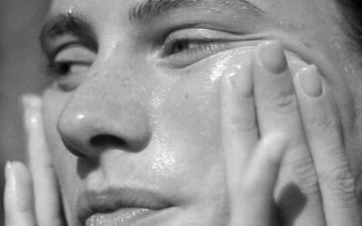 The Ultimate Anti-Aging Skincare Routine (daily)