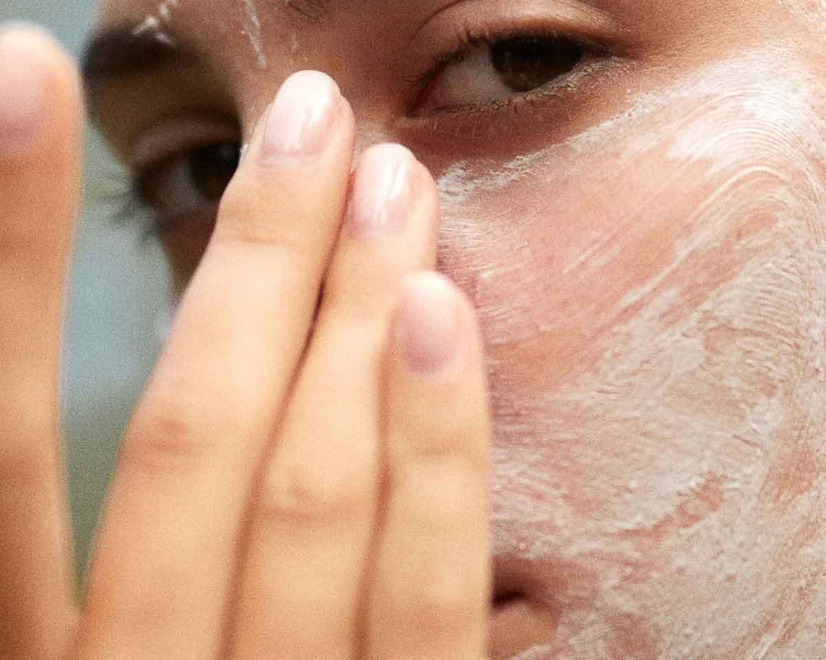 cover image of the article discussing the benefits of overnight facial masks